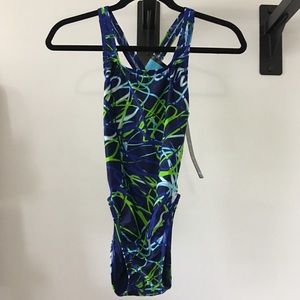 NWT Women’s Speedo Practice Suit Size 28